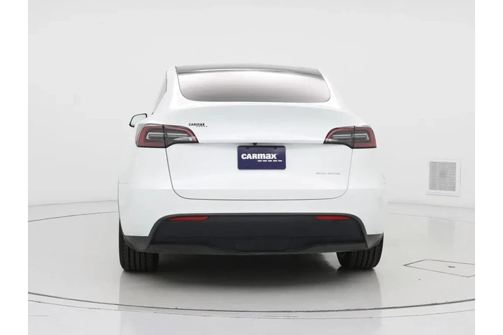$29998 : Tesla Model Y 2023 AWD Long image 6