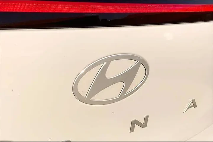 $25997 : Hyundai KONA 2025 SEL Conven image 10