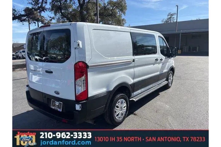 $28660 : Ford Transit 2021 250 3dr SW image 6