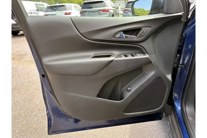 $21999 : Chevrolet Equinox 2023 4x4 L image 8