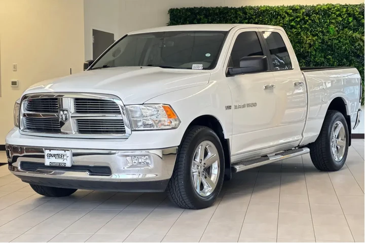 $15466 : Ram 1500 2012 4x4 SLT 4dr Qu image 8
