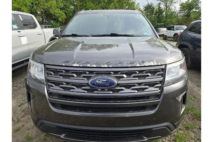 $12343 : Ford Explorer 2018 AWD XLT 4 image 2