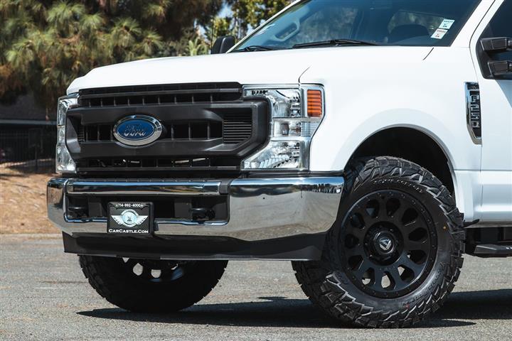 2021 Super Duty F-250 SRW XL image 2