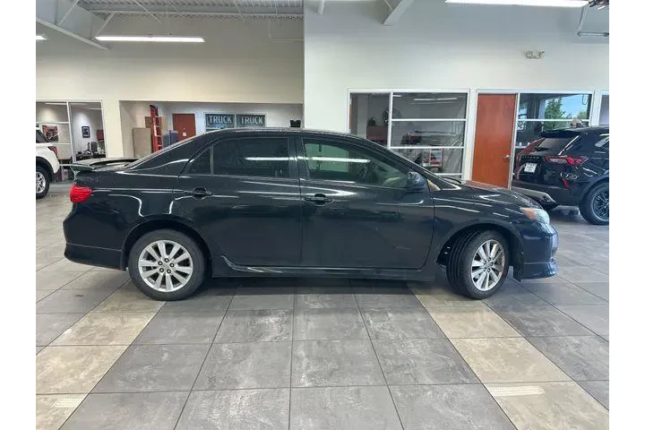 $9500 : Toyota Corolla 2009 S 4dr Se image 10