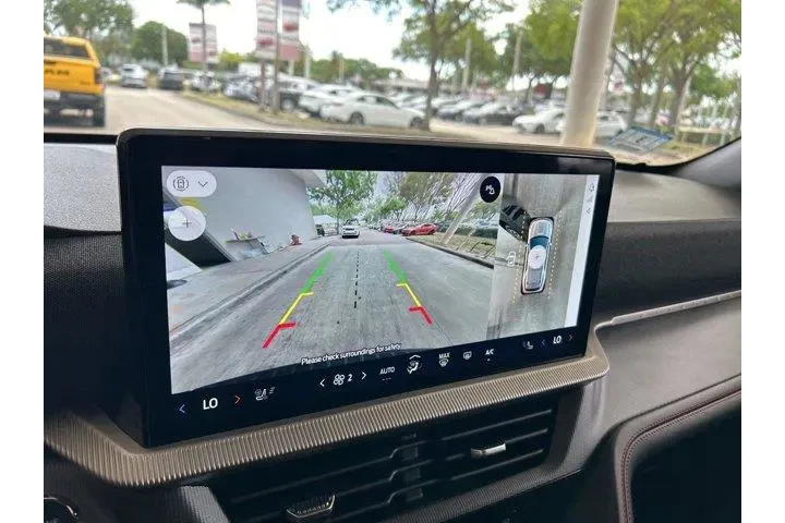 $38413 : Ford Explorer 2025 AWD ST-Li image 9