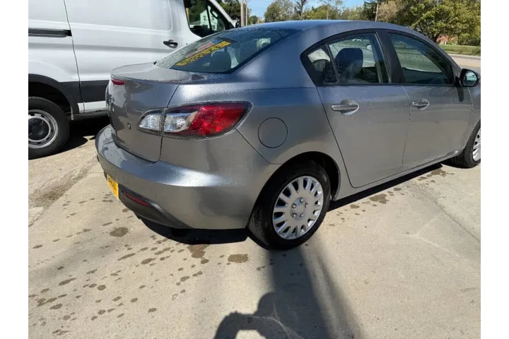 $4995 : 2011 MAZDA3 i Sport image 9
