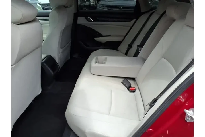 $20155 : Honda Accord 2020 LX 4dr Sed image 9