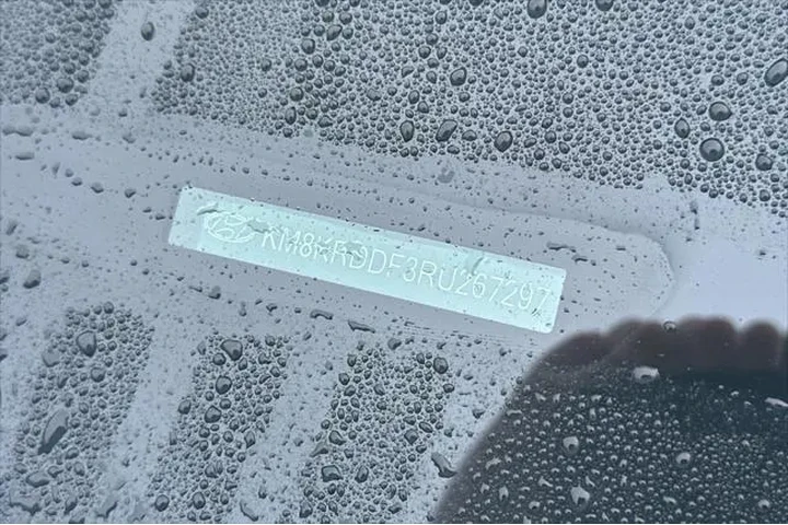 $34990 : Hyundai IONIQ 5 2024 AWD Dis image 8