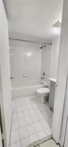 $2400 : Kendall first Floor For Rent image 6