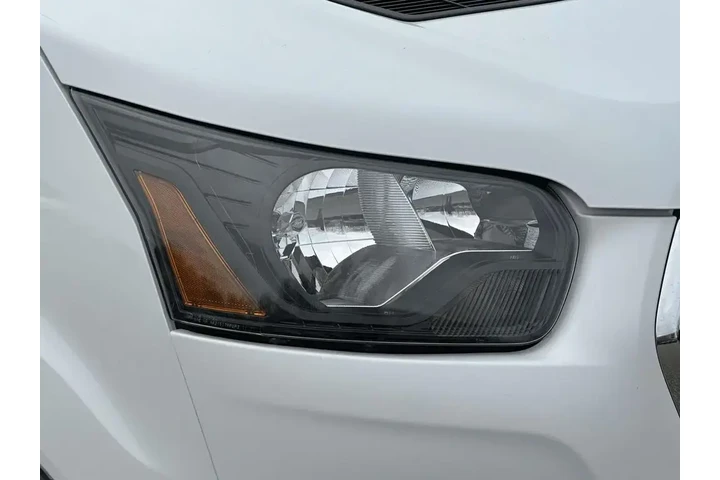 $35478 : Ford Transit 2024 250 3dr SW image 8