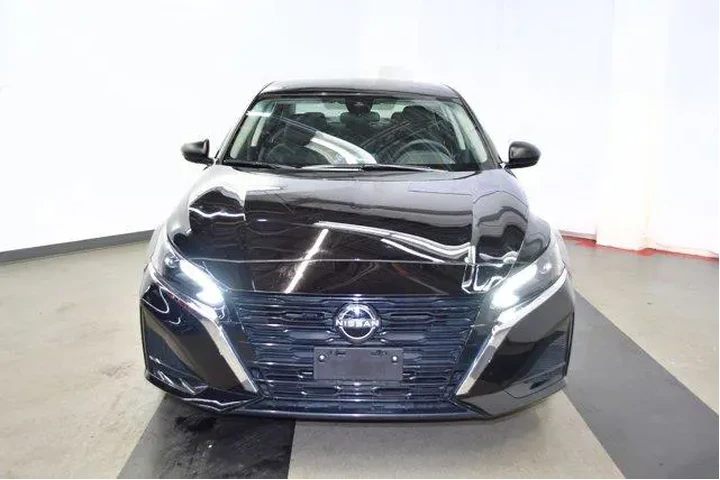 $21994 : Nissan Altima 2025 2.5 SV 4d image 3