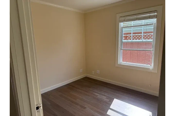 $3000 : CHARMING SINGLE FAMILY RANCH image 7