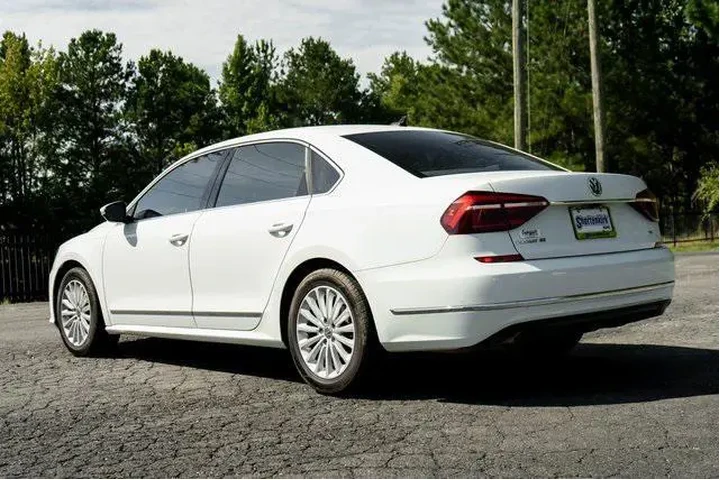 $9999 : Volkswagen Passat 2017 1.8T image 7