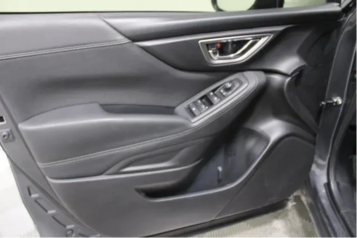 $28951 : Subaru Forester 2021 AWD Pre image 6