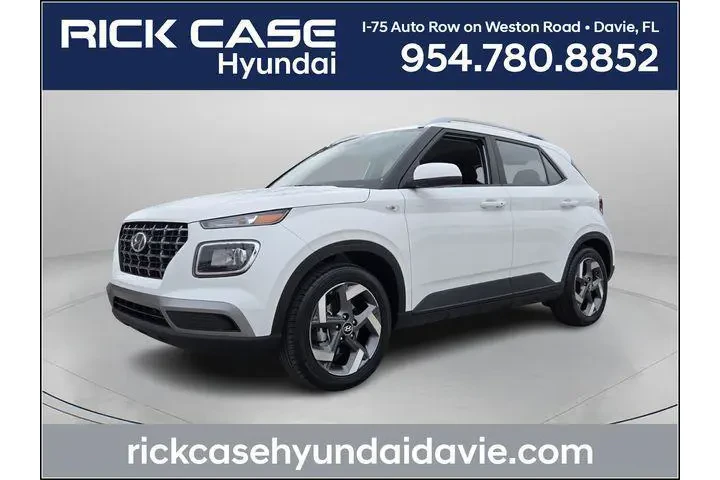 $23414 : Hyundai VENUE 2025 SEL 4dr C image 1