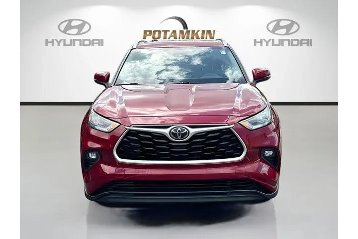 $28158 : Toyota Highlander 2020 XLE 4 image 2