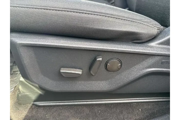 $37076 : Ford F-150 2022 4x2 XLT 4dr image 9