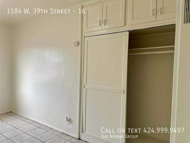 $1950 : LOS ANGELES image 1