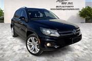 $11995 : 2013 VOLKSWAGEN TIGUAN 2.0T S thumbnail