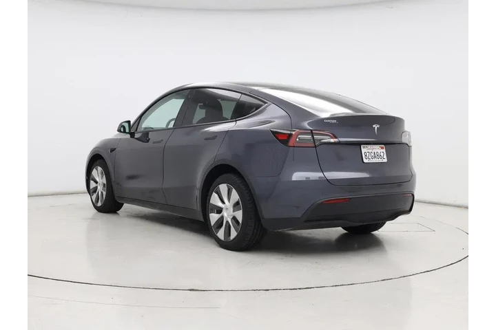 $32998 : Tesla Model Y 2022 AWD Long image 2