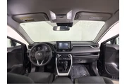 $30989 : Gold Certified2022 RAV4 XLE thumbnail