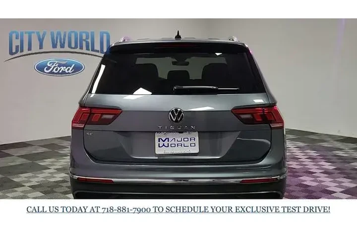$23998 : Volkswagen Tiguan 2024 SE 4d image 6