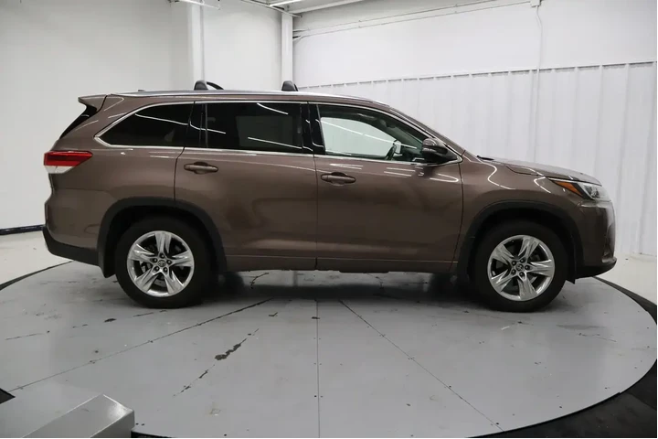 $26995 : Toyota Highlander 2018 AWD L image 2