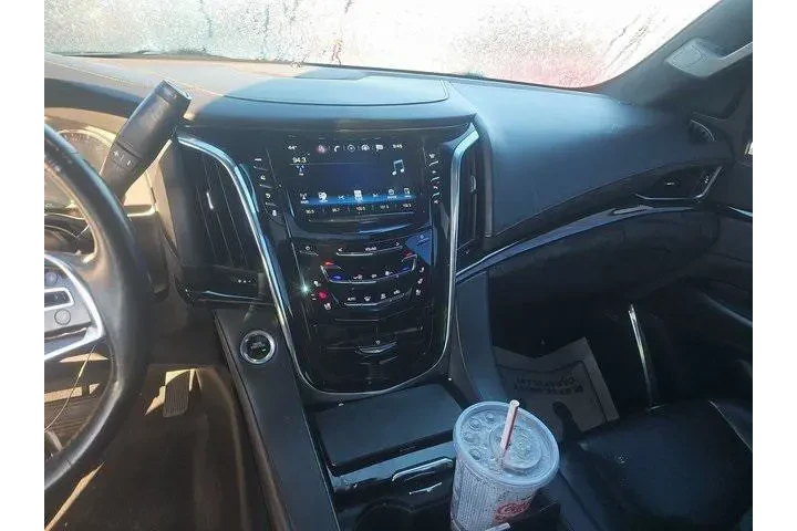 $27822 : Cadillac Escalade ESV 2018 4 image 6