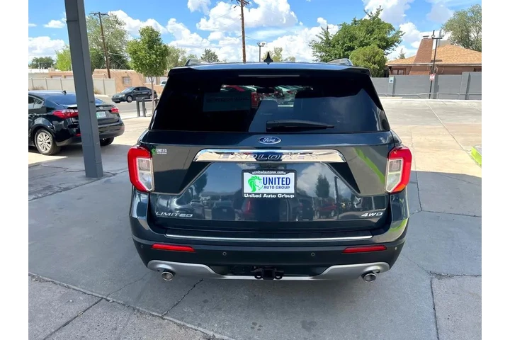 2022 Explorer Limited AWD image 6