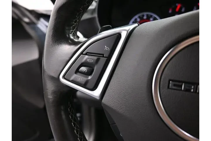 $15777 : Chevrolet Camaro 2019 LS 2dr image 3