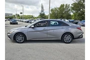 $18975 : Hyundai ELANTRA 2024 SEL 4dr thumbnail