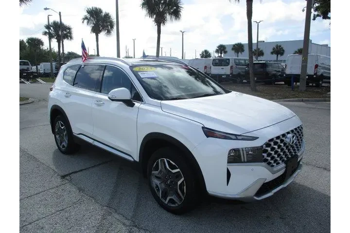 $28995 : Hyundai SANTA FE Plug-In Hyb image 1