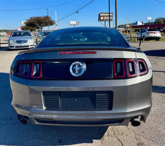 $8900 : 2013 Mustang V6 Premium image 9