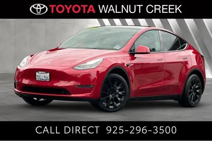 $27900 : Tesla Model Y 2021 AWD Long image 1