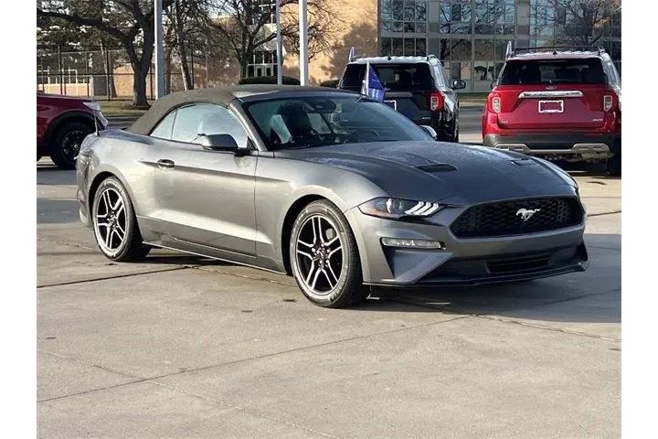 $21555 : Ford Mustang 2022 EcoBoost P image 7
