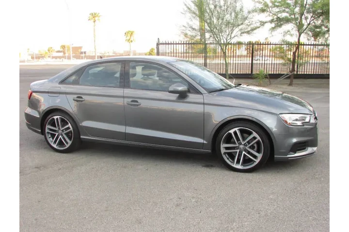 $16995 : 2019 A3 image 3