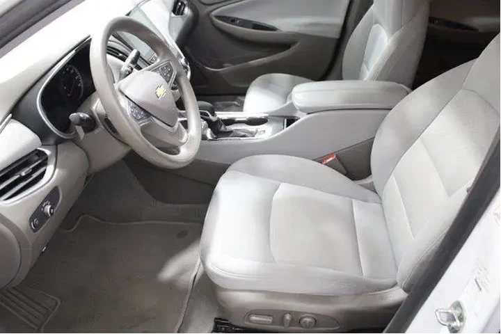 $18981 : Chevrolet Malibu 2022 LT 4dr image 5