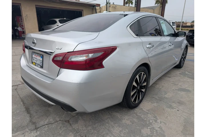 $11995 : 2018 Altima 2.5 SV image 4