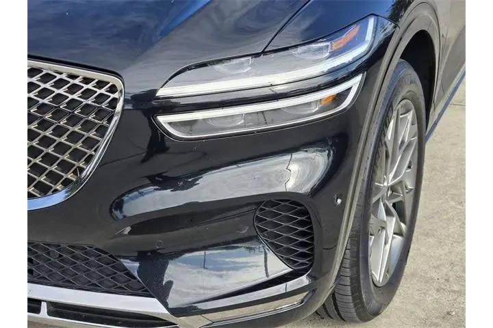 $38394 : Genesis GV70 2023 AWD 2.5T S image 9