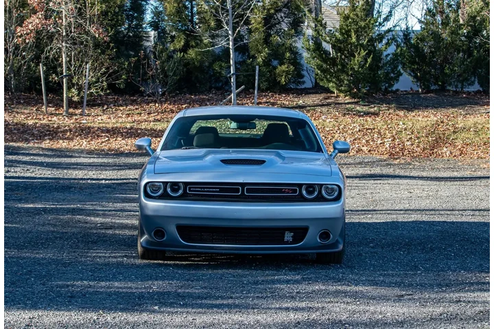 $24995 : Dodge Challenger 2023 R/T 2d image 2