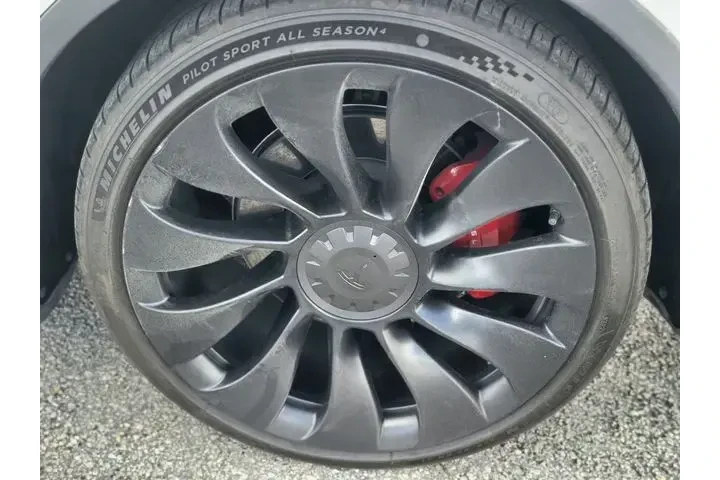 $31991 : Tesla Model Y 2022 AWD Perfo image 7