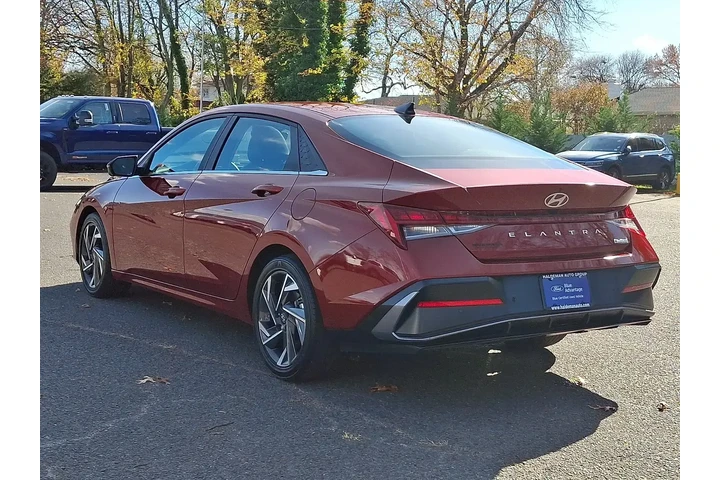 $17995 : Hyundai ELANTRA 2024 Limited image 5