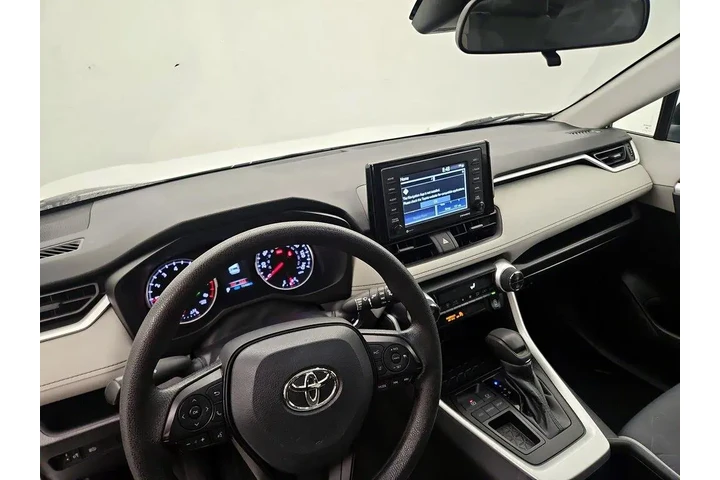 $28998 : Toyota RAV4 2022 XLE 4dr SUV image 9