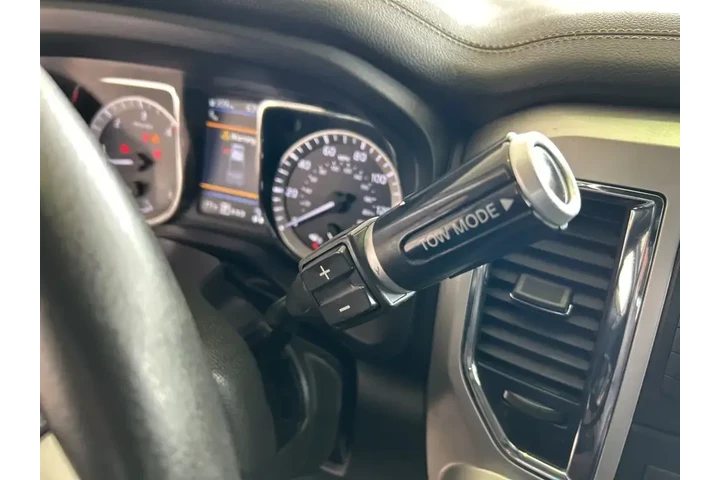 $26646 : Nissan Titan XD 2019 4x4 S 4 image 8