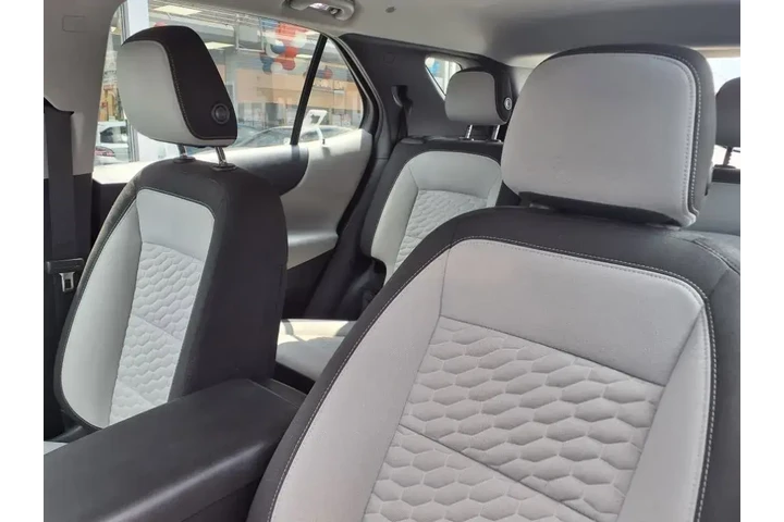 $12699 : Chevrolet Equinox 2020 4x4 L image 5