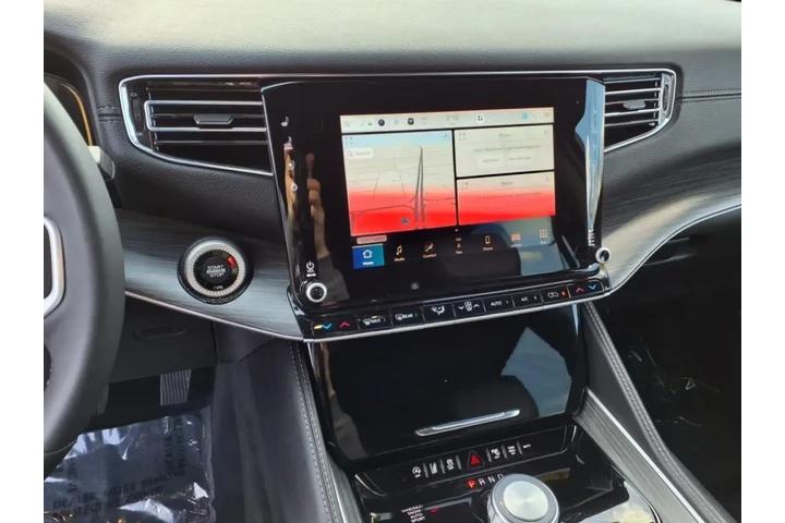 $39995 : Jeep Wagoneer L 2023 4x4 Car image 9