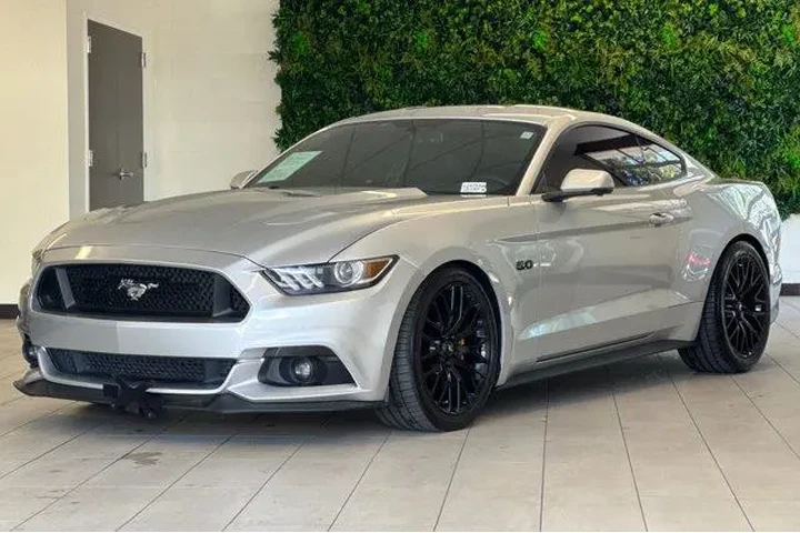 $32340 : Ford Mustang 2017 GT 2dr Fas image 8