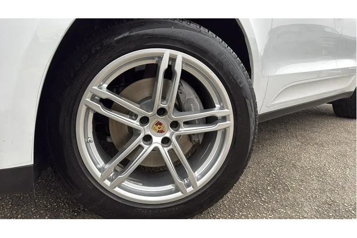 $30995 : Porsche Macan 2020 AWD 4dr S image 9