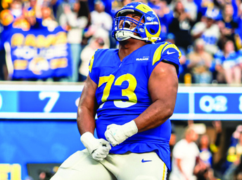 Steve Avila, liniero ofensivo de los Rams.