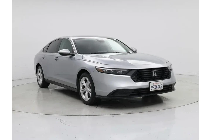 $23998 : Honda Accord 2023 LX 4dr Sed image 1